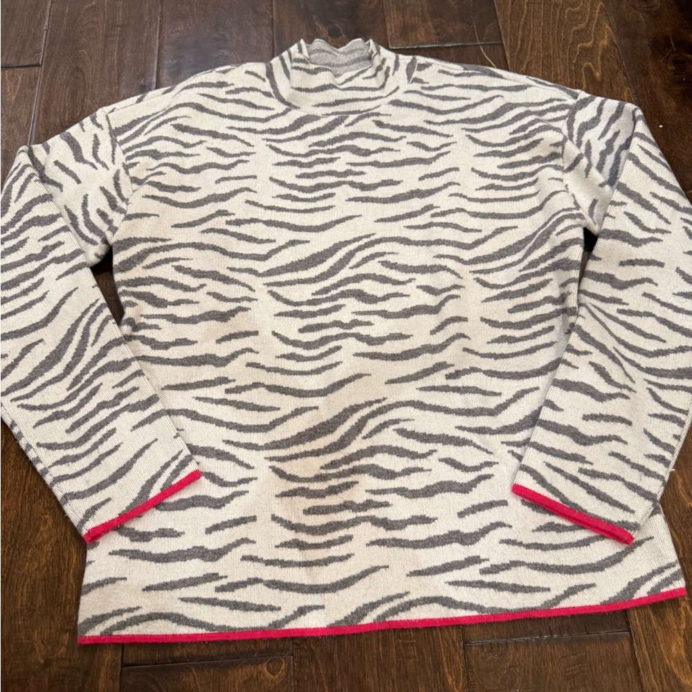 Anthropologie Lizzie Mock Neck Sweater White Zebra Gray Pink size Small - Picture 2 of 10